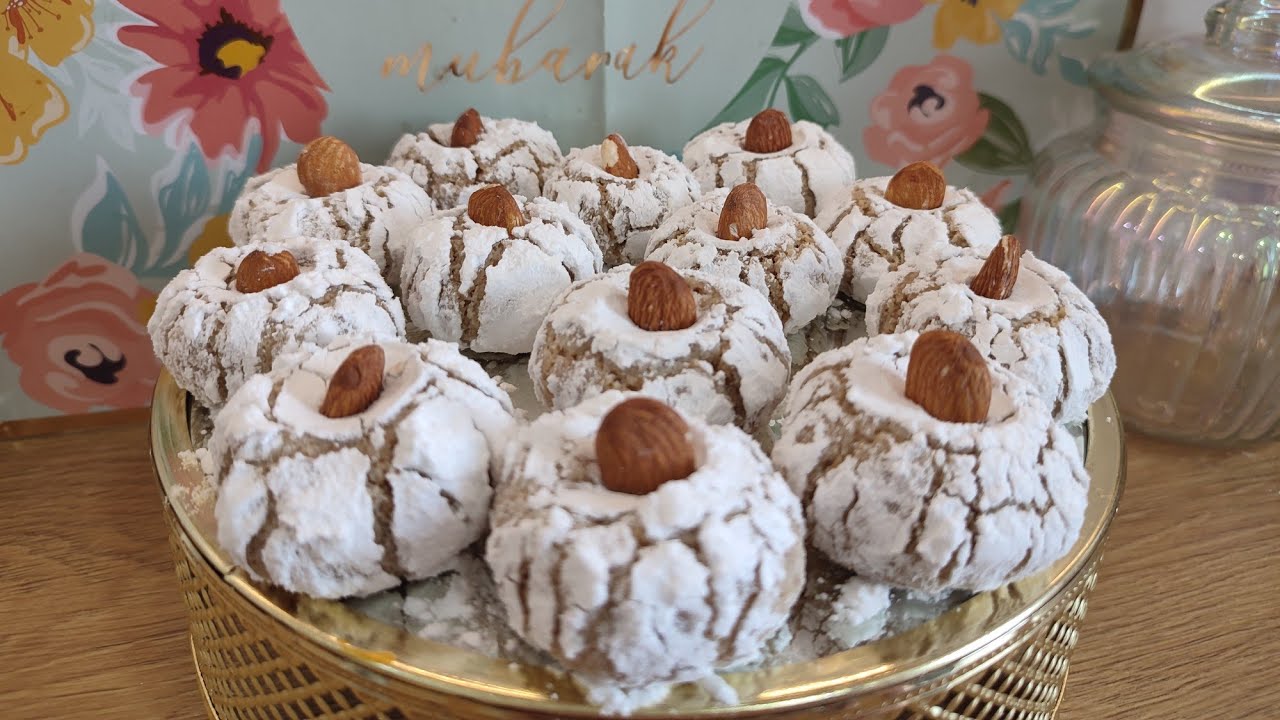 Ghriba ghribia au noix et aux amandes recette facile #ghriba #recettemarocaine #sables #biscuit