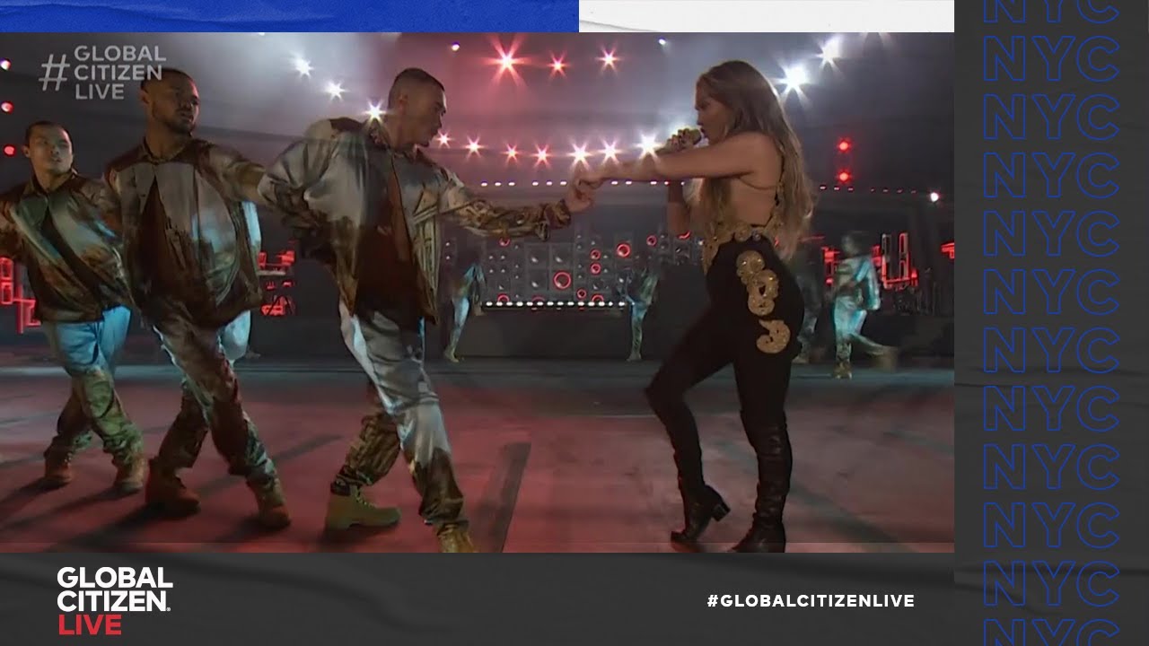 Jennifer Lopez Takes the Stage to Perform 