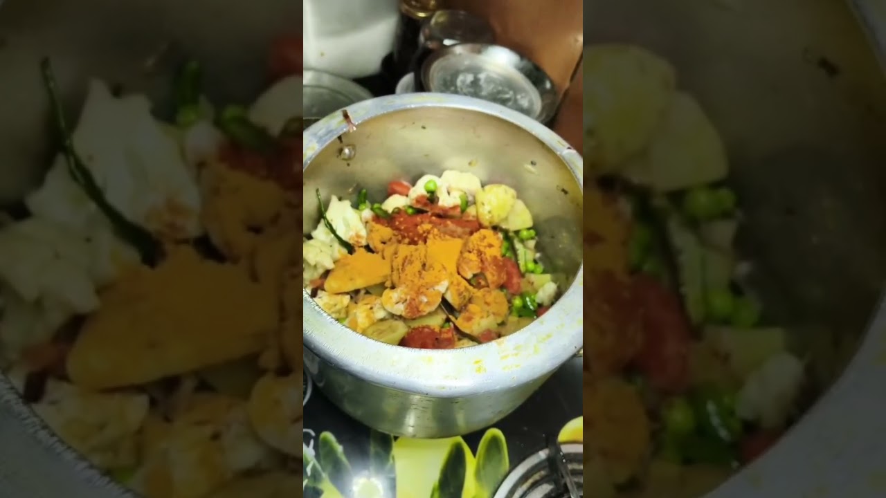 VeG pulao_##  asan tarike se banao veg pulao jo khane me yummy 😋 lagte h try kre 🍜🍛