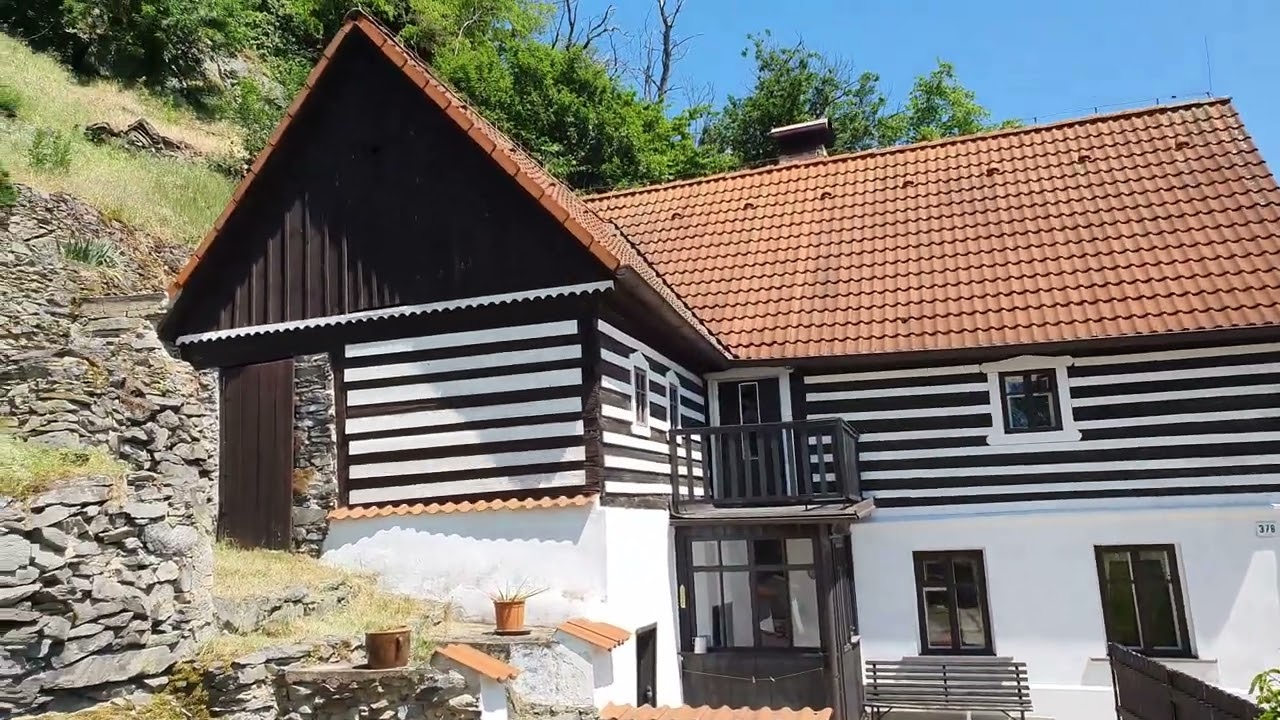 PRODÁNO TŘEBUŠÍN PRODEJ ROUBENKY