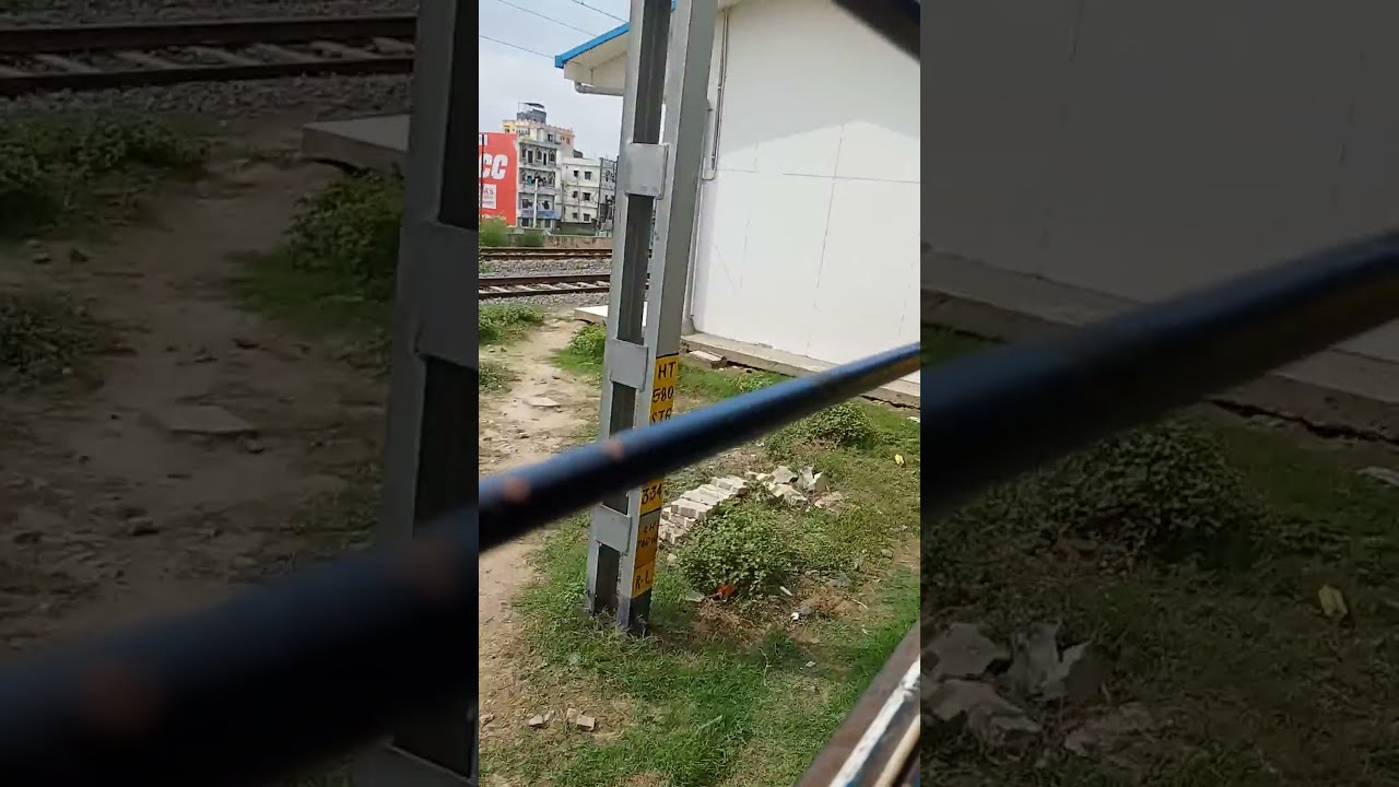 patliputra jn announcement video .other side standing. patliputra to saharsha.janhit express