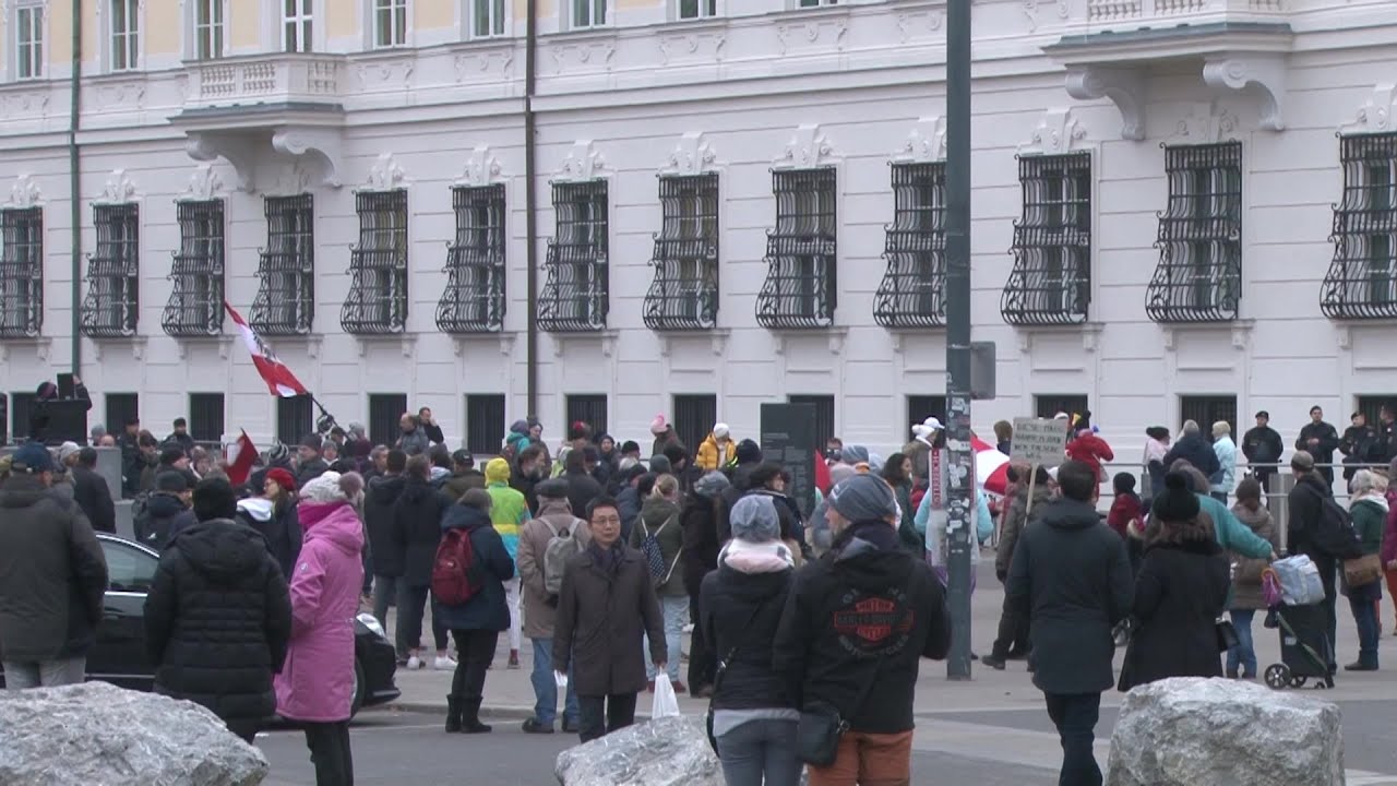 Protest in Vienna after new lockdown for unvaccinated announced | AFP