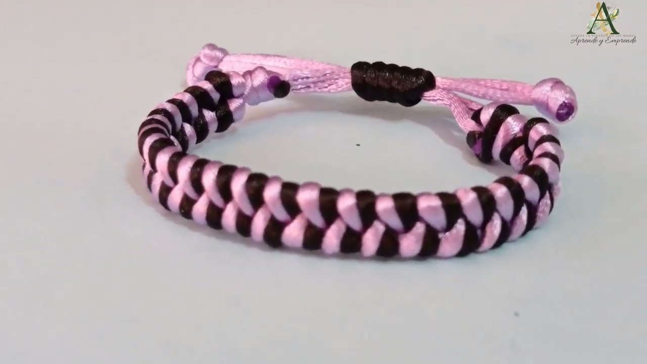Pulsera de hilo