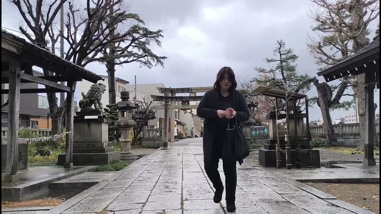 Paseo tranquilo por un templo japonés | Música relajante