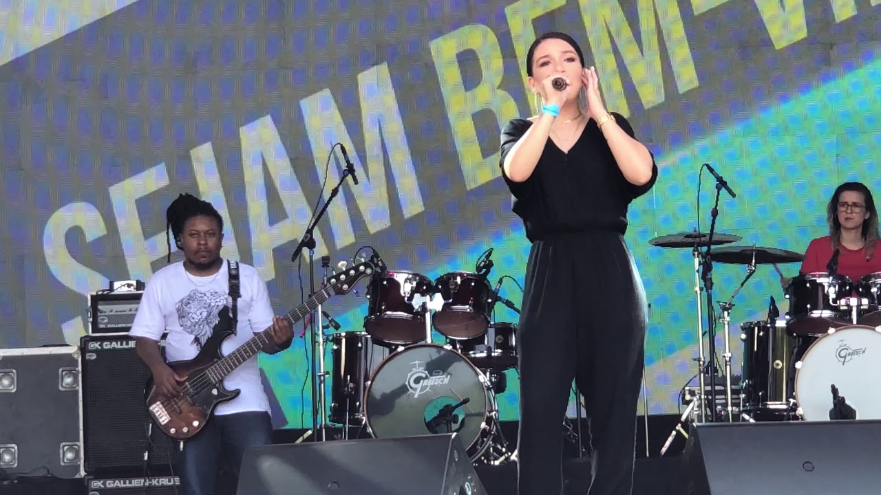 PRISCILLA ALCANTARA: Me Deixe Aqui - Canto pela Paz 2018
