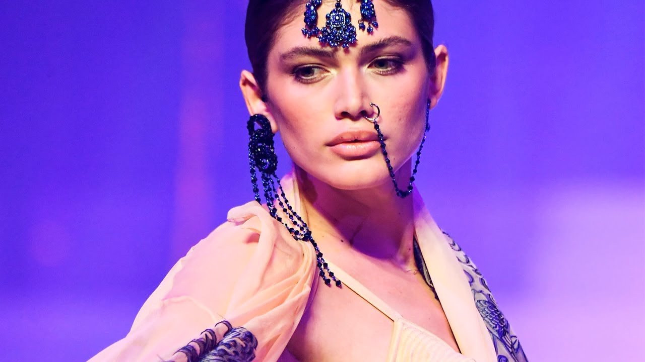 TRANSGENDER MODELS: RUNWAY COLLECTION