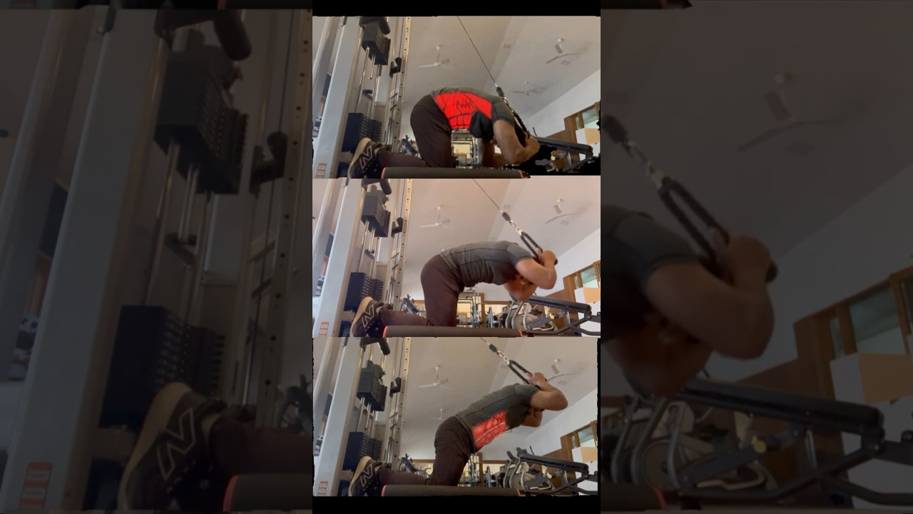 Kneeling Cable Crunch🔹 