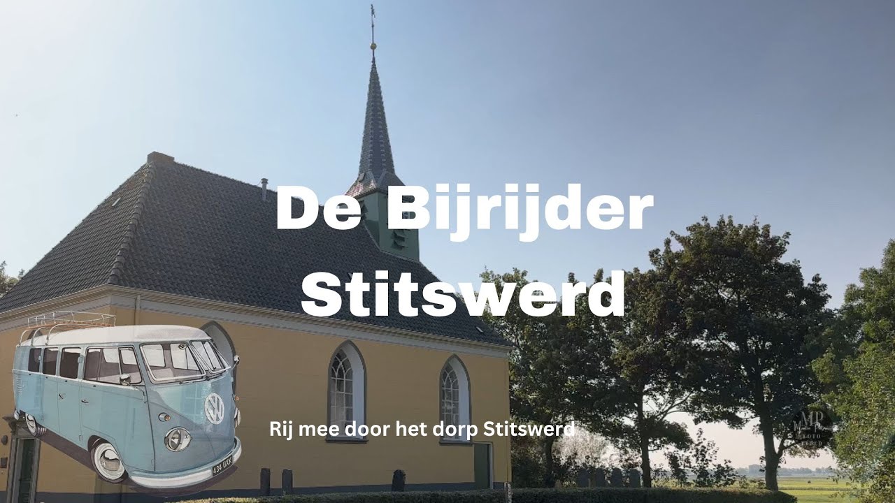 De Bijrijder rijdt door het dorp Stitswerd