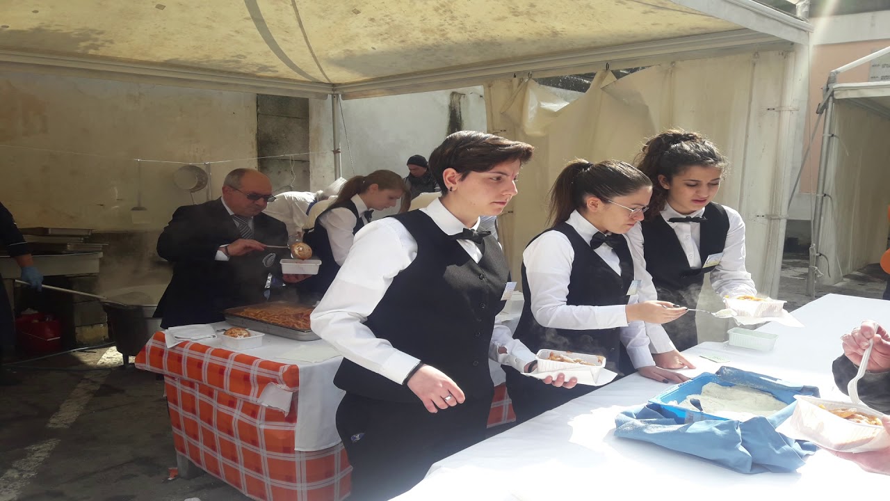 Novara di Sicilia, la sagra e il torneo del maiorchino