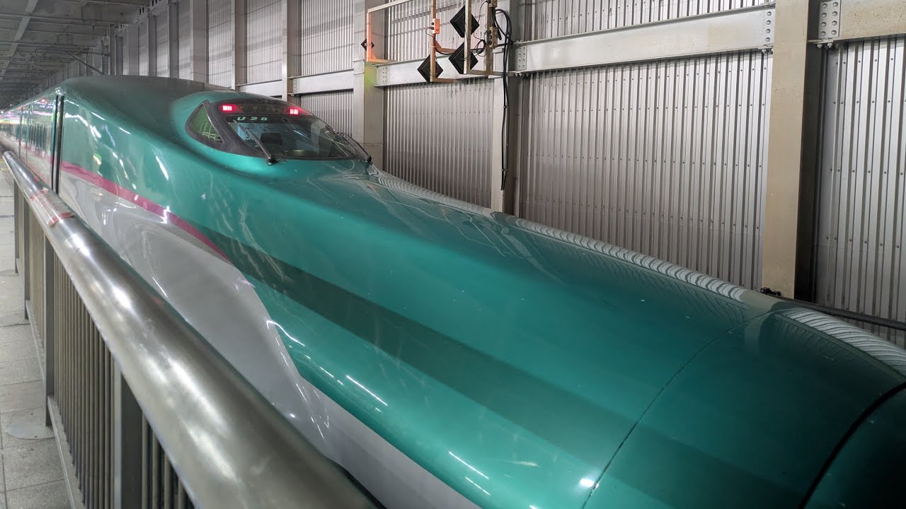 e5系新幹線U28編成@仙台駅