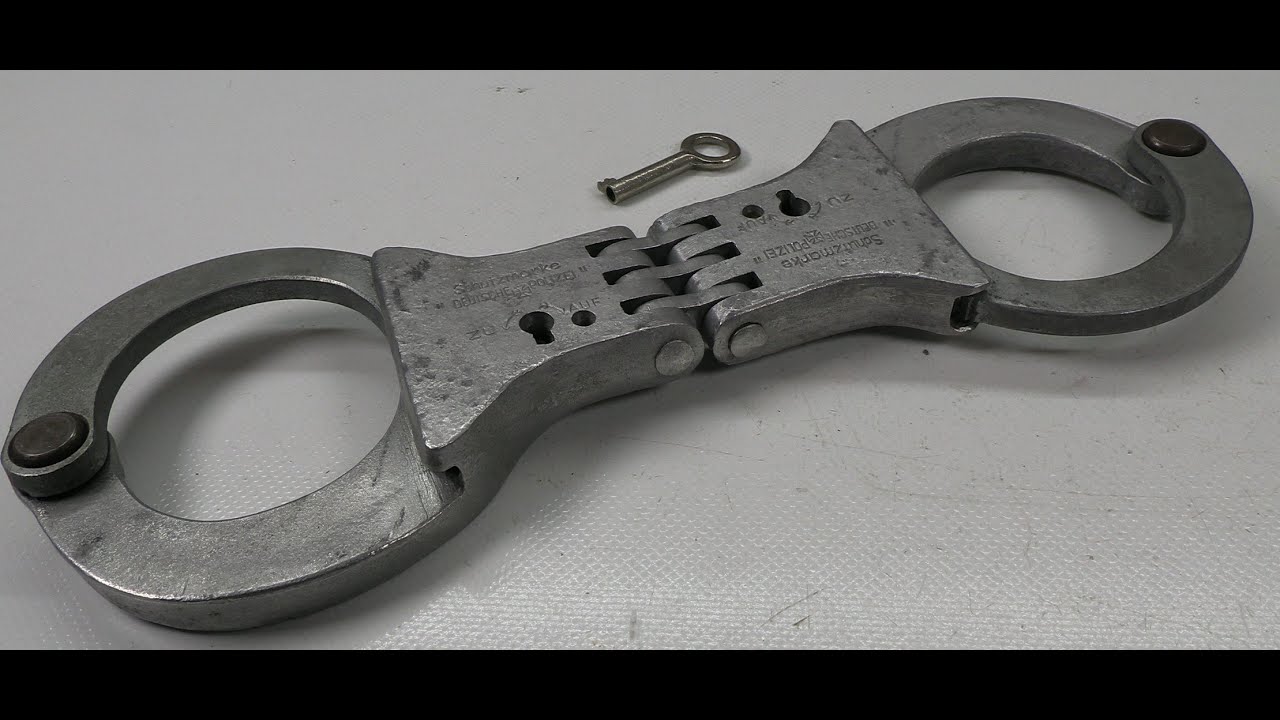 Schutzmarke Deutsche Polizei MSMBODOV Pferd Stuttgart 69 Handschellen Handcuffs Hagge Bad Segeberg