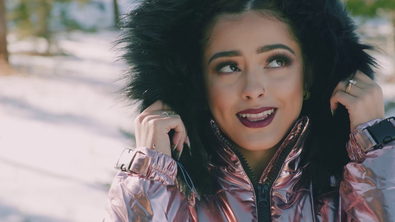 Malu Trevejo - Esta Navidad (Official Video)