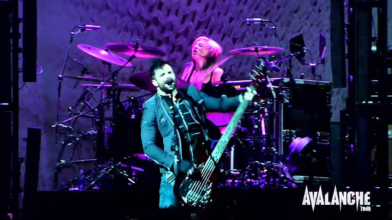 Skillet - Whispers in the Dark, Live @ Avalanche Tour, Ft. Wayne Indiana 3/29/2011