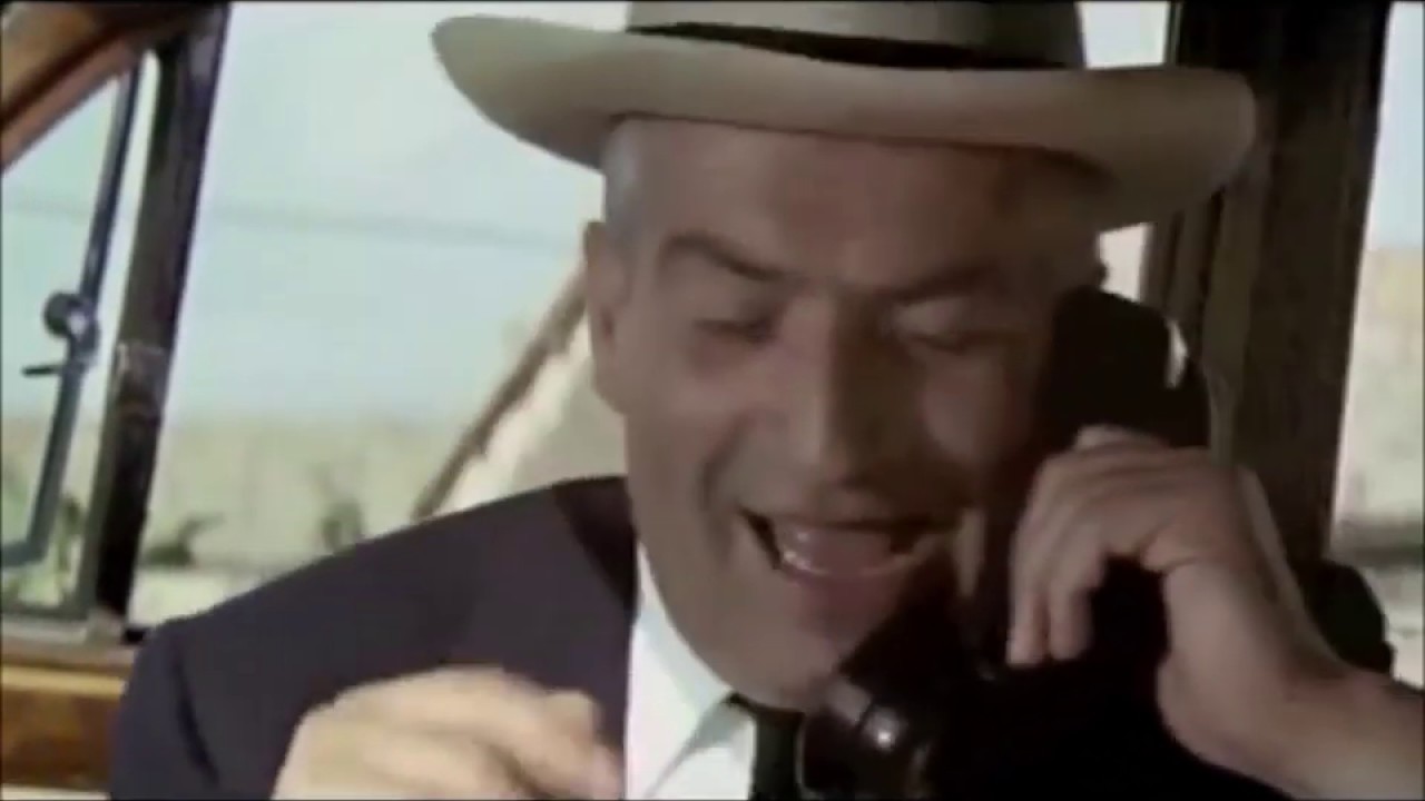 Macron VS Louis De Funès - 13.04.20