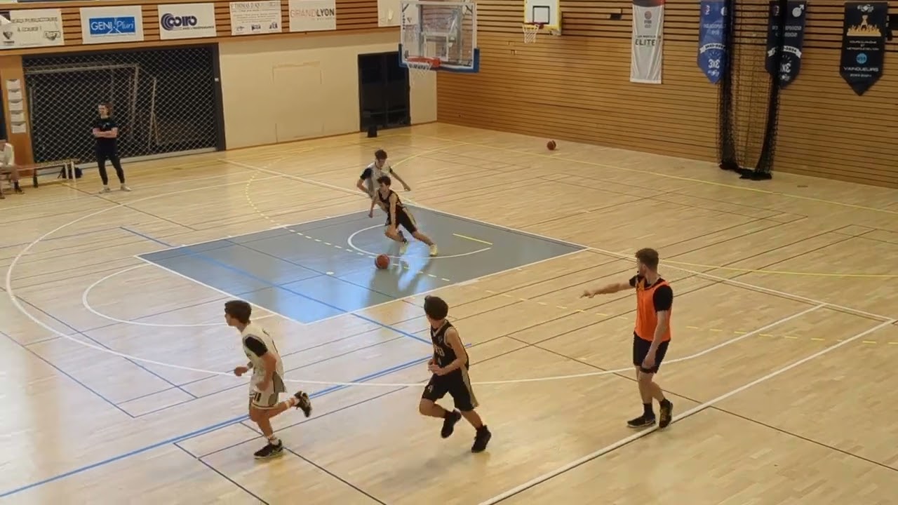 OSFB - ORB 2eme 1/4 temps : 38 - 21