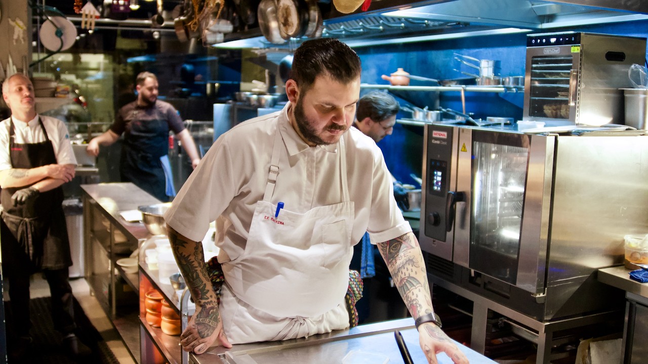 Ex Machina | Η κουζίνα που δεν σταματάει