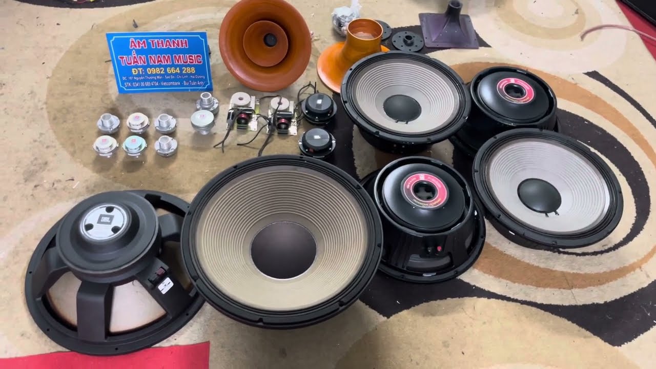 Bass 50 và 40 củ 220 coll 100 Mỹ và Thái Lan chất lượng . Lh Tuấn Nam Music 0982664288