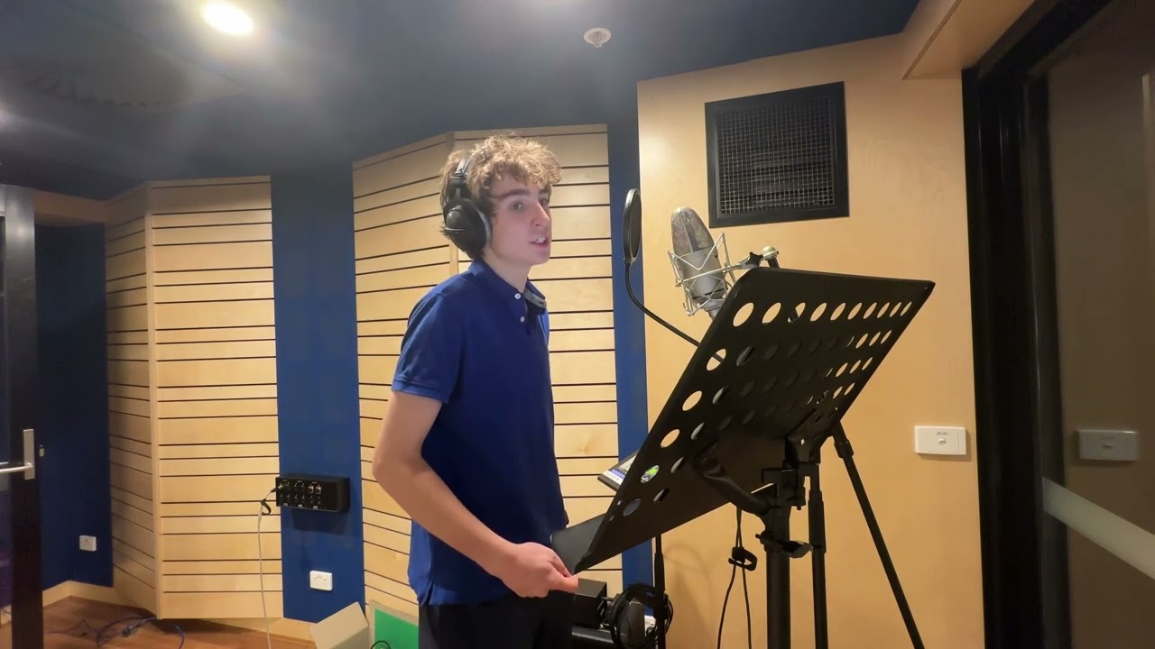 14yo Australian classical singer Antonio de la Torre singing Lieder - Widmung