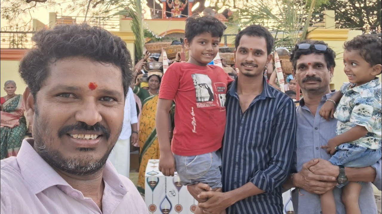కదిరి ఎర్రగుంట్ల పల్లిలో ఉగాది పండుగ వేడుకల దర్శించుకుంటున్న భక్తాలు