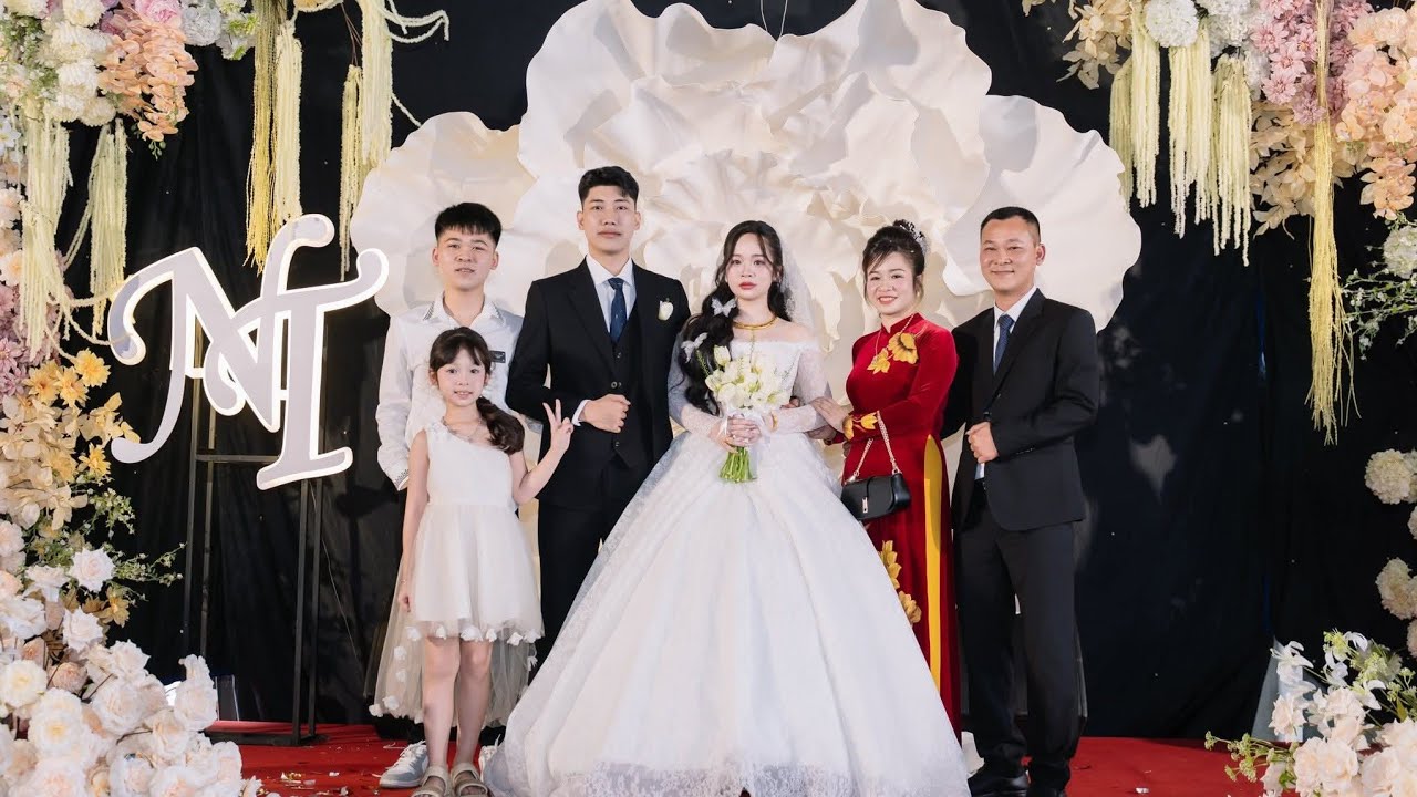 TIỆC TRÀ BUỔI TỐI NHÀ GÁI PHƯƠNG NGỌC
