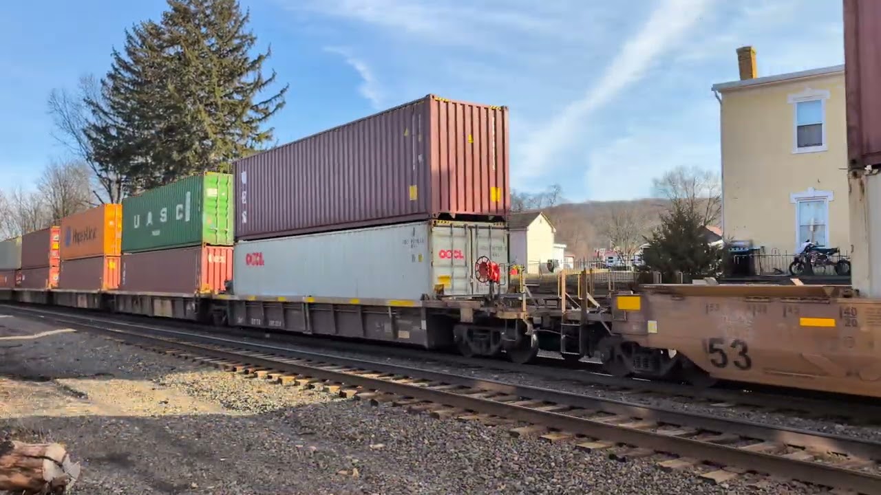 Norfolk Southern Train 269 passing Fleetwood PA Westbound