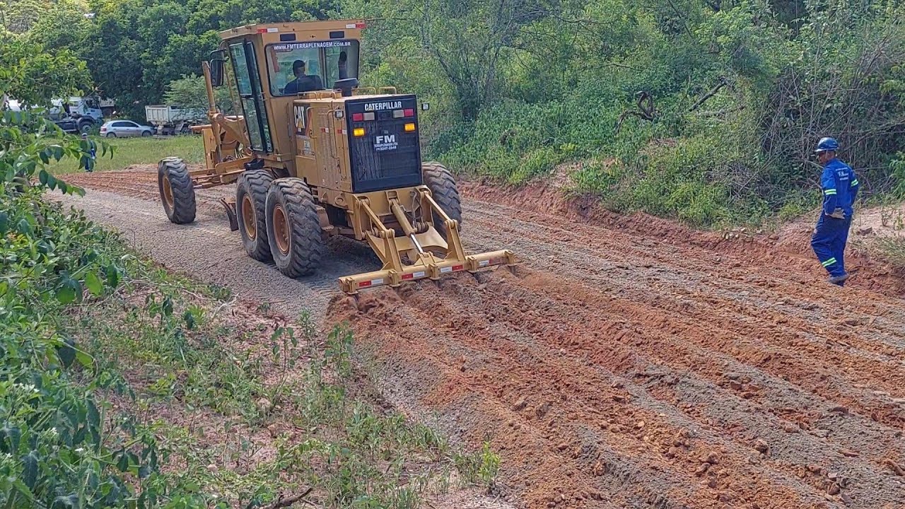 Incorporação de bgs em estrada motoniveladora caterpillar 120k/motorgrader/