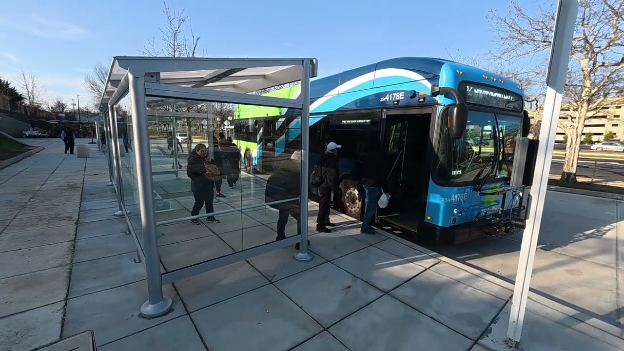 Ride On Electric Bus #44178E | 2025 Gillig Low Floor Plus EV on Route 26 – Montgomery Mall