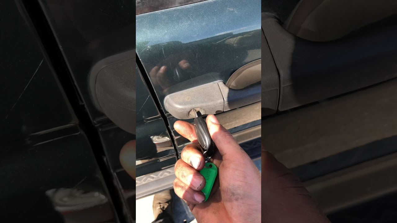 LAND ROVER DISCOVERY 2 98-04 EKA lockout. How to enter the EKA code correctly vehicle immobilised