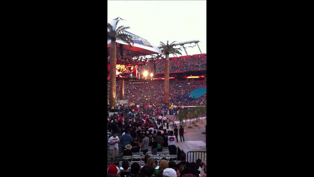 Wrestlemania 28 Sunday April 1 2012 Kane vs Randy Orton Full Entrance