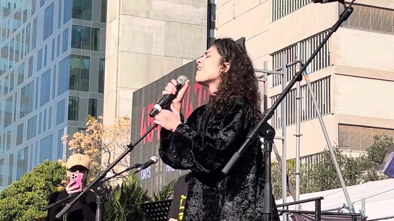 רוני דלומי  |  תחזור  |  כיכר החטופים, יום הולדתו ה-21 של עידן אלכסנדר  |  3.1.2025