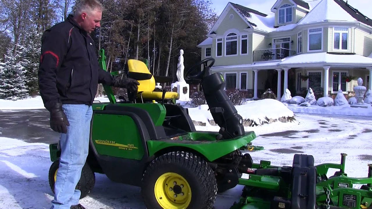John Deere 1565 w/ 72