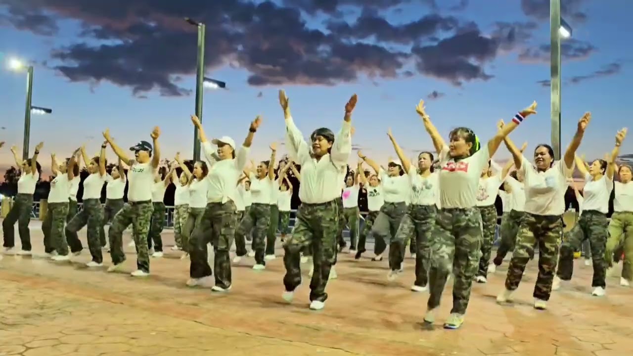 ไลน์แดนซ์ เพลงก้าวเดินแห่งศรัทธา ขอบคุณเพลงเพราะๆ จากอาจารย์นรวีย์ วิชัยดิษฐ์ ช่องสังคีตทัศนา 