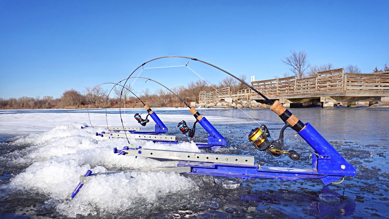 Lining Up Jaw Jackers And Icing 300+ POUNDS OF FISH!!! (Early Ice BEATDOWN)