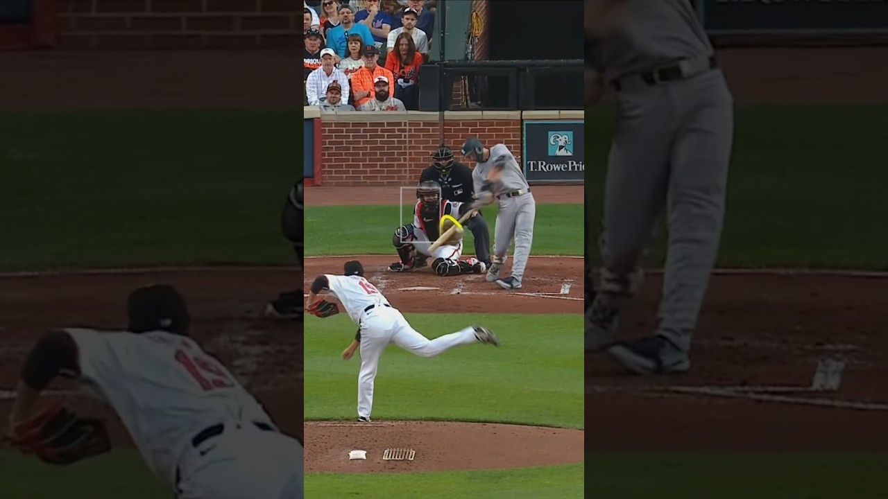 Tomoyuki Sugano Strikes Out Goldschmidt and Chisholm to Get Out of a Jam! | 菅野智之 ハイライト