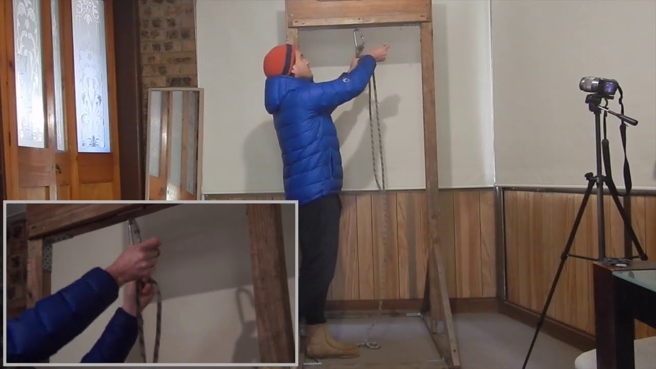 2 Minutes on Rope - Clove Hitch