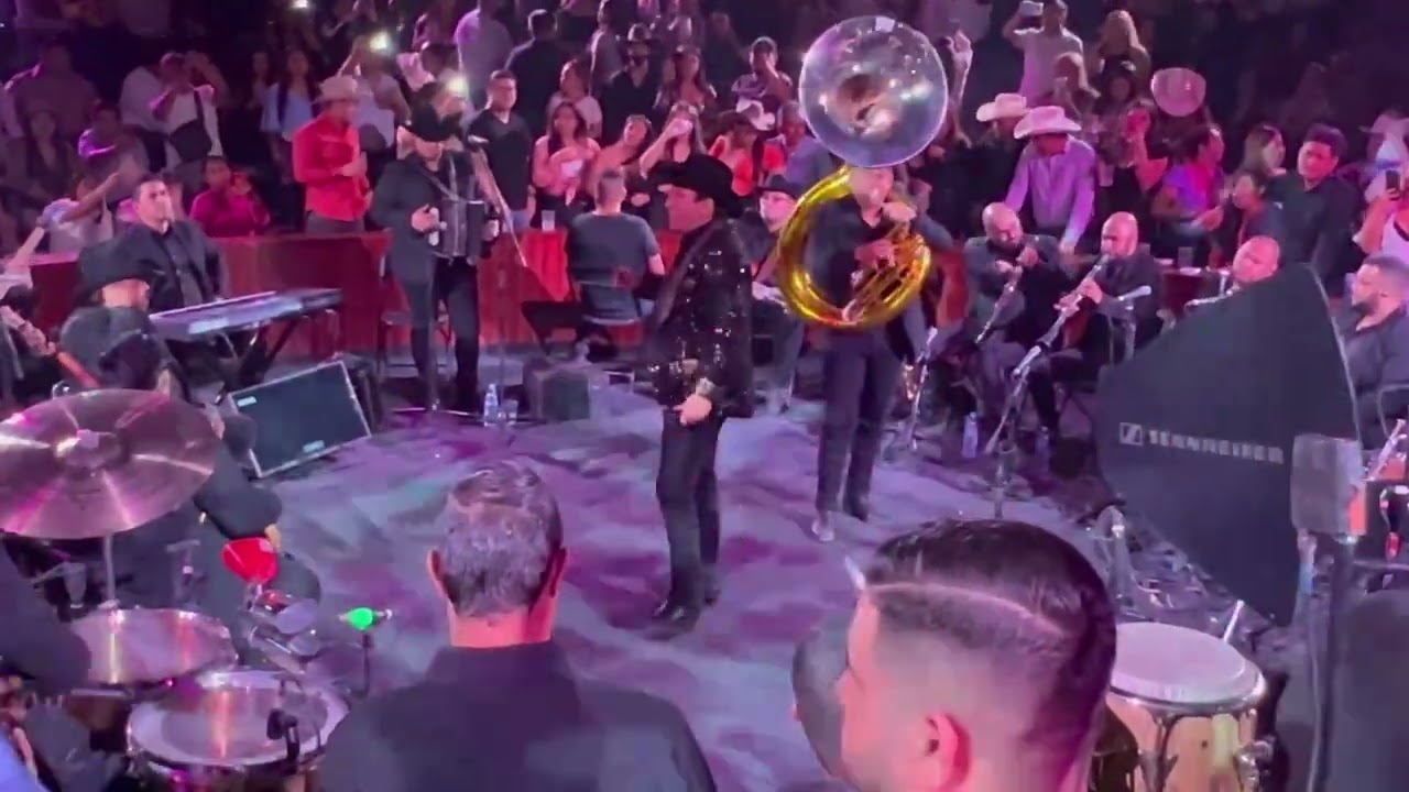 Juli&oacute;n Alvarez  - Cuando te Am&eacute; (En Vivo)