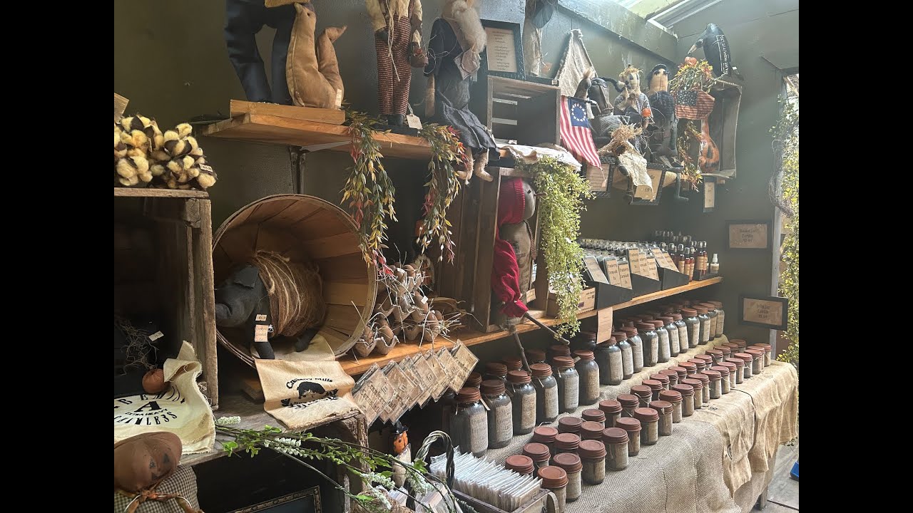 Primitive Colonial Decorating and Creating
