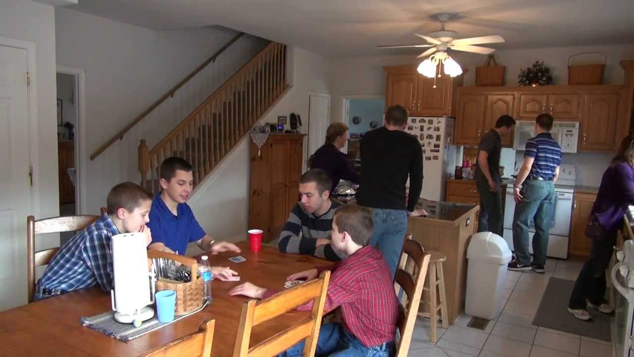 Life With a Supersize Family : Meet The Arndt Family From Millstadt