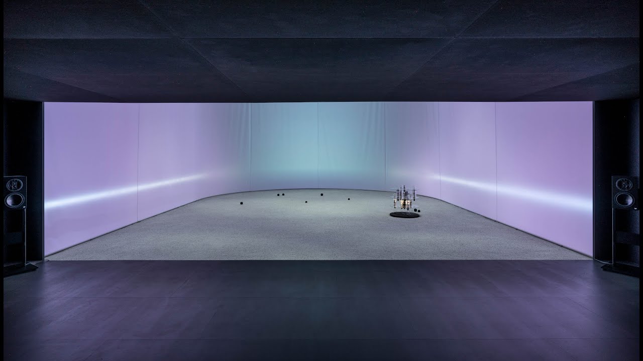 Carsten Nicolai. transmitter / receiver – the machine and the gardener