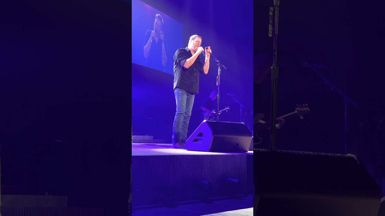 God Gave Me You- Blake Shelton- 9/11/21- Allstate Arena- Chicago