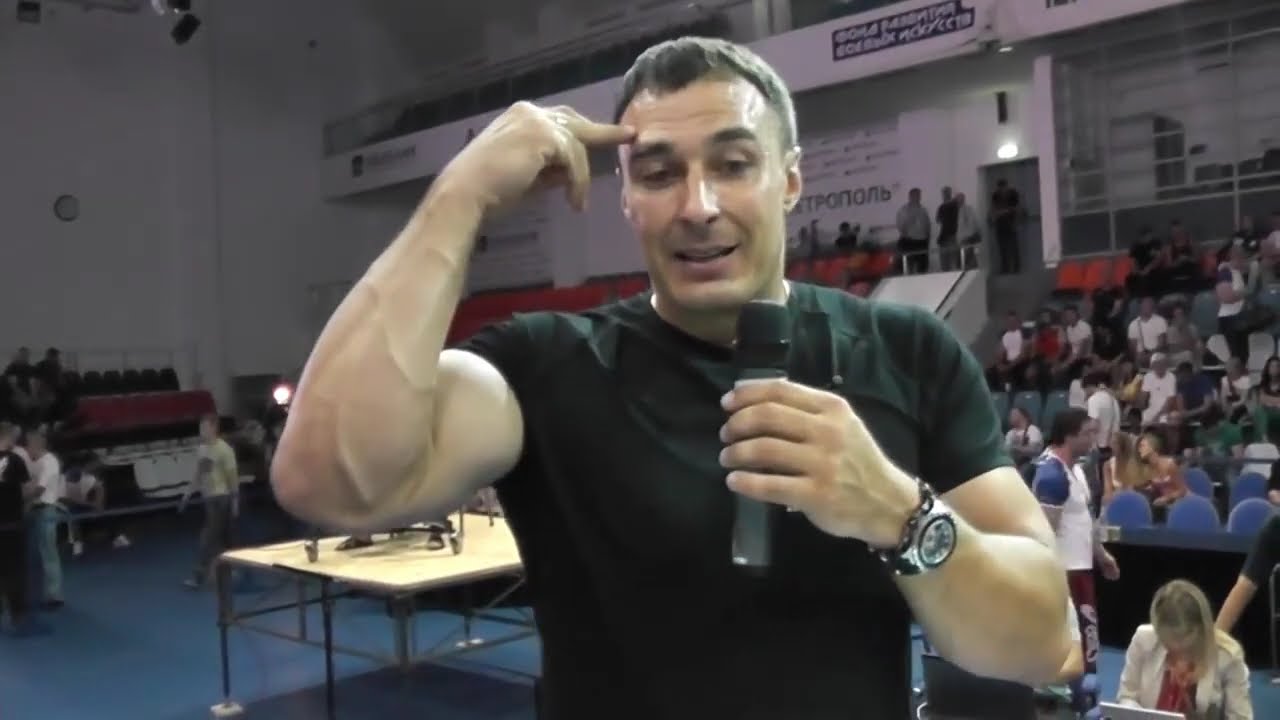 Алексей Воевода про технику верха и как правильно пробивать пальцы соперника в Армрестлинге