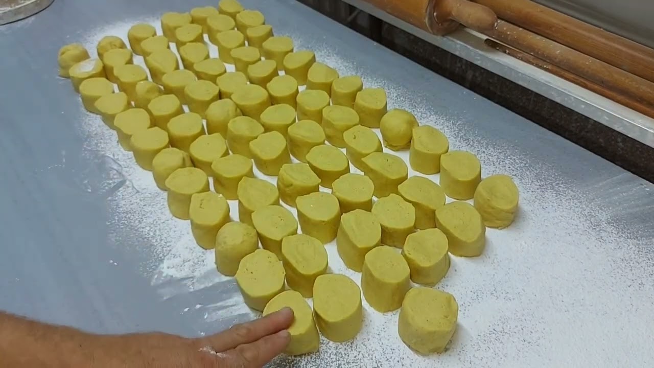 baklava hamuru yapımı.ustadan baklava hamuru tarifi.