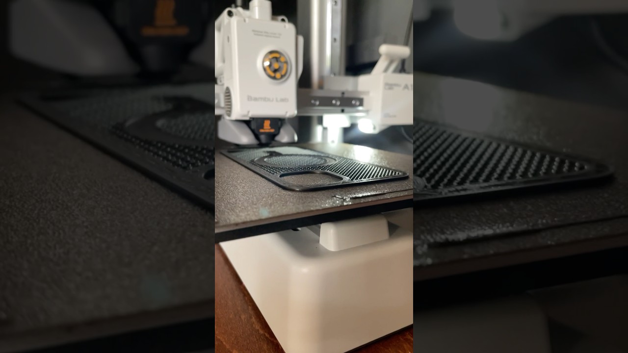 Custom printing a new iPhone case with the Bambu a1 mini #bambulaba1mini