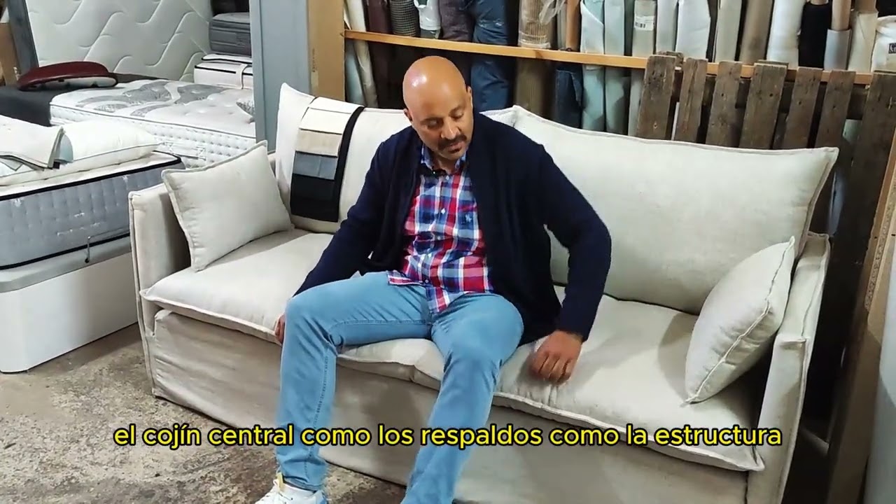 Probando el sof&aacute; m&aacute;s c&oacute;modo