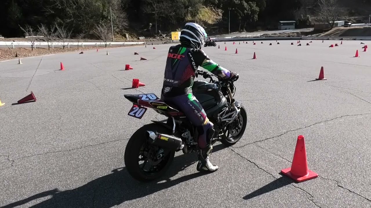 20260106 KRiSP 平日短時間計測練習会 GSX R1000黒