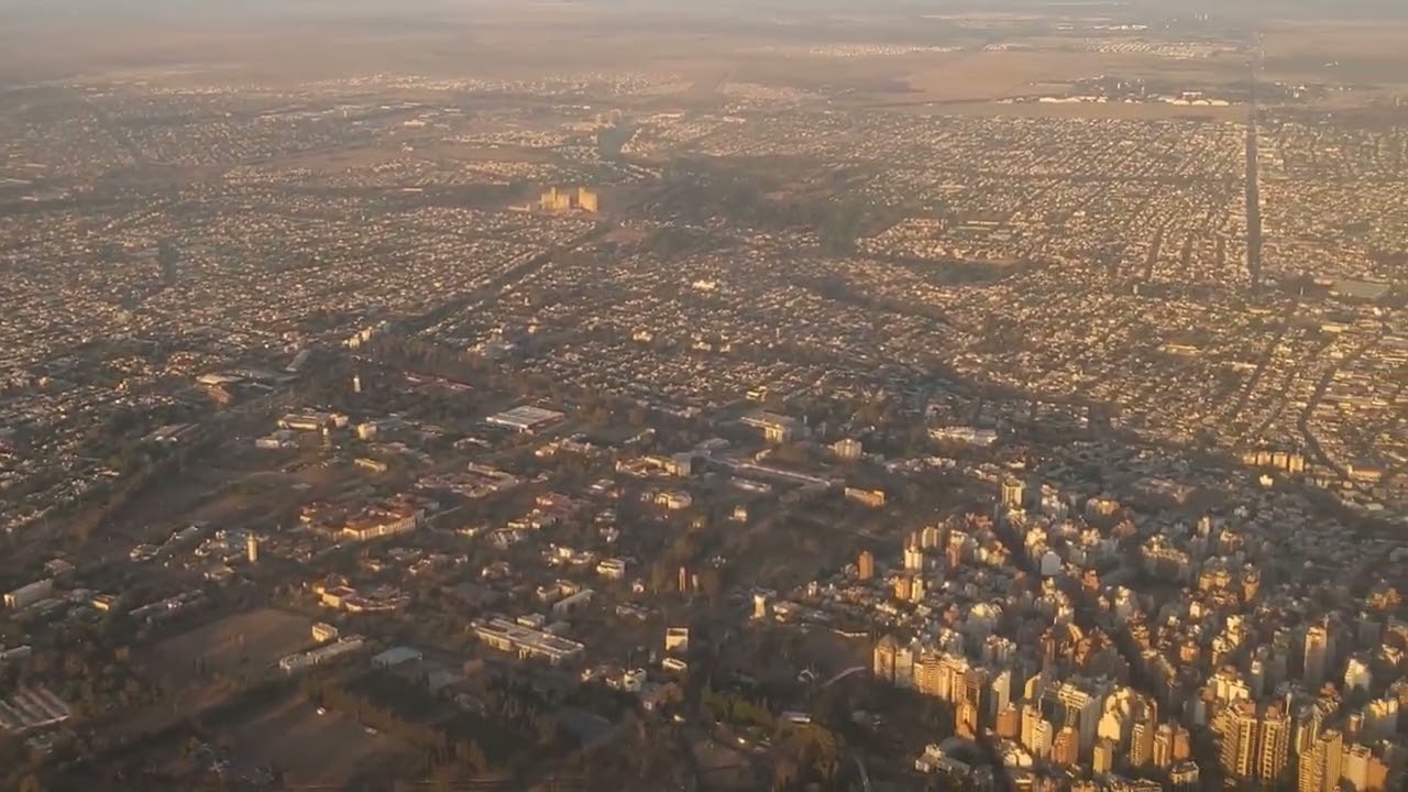 Aterrizaje en la ciudad de Córdoba, Argentina.