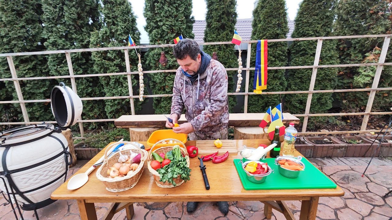 FASOLE CU CIOLAN🐖LA MULȚI ANI ROMÂNIA🌲LA MULTI ANI ROMÂNI DE PRETUTINDENI🥂