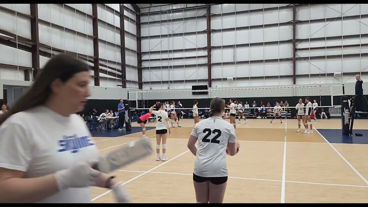 2 7 26 Set 1 TW Skyline 14 White vs H Skyline 14 Onyx