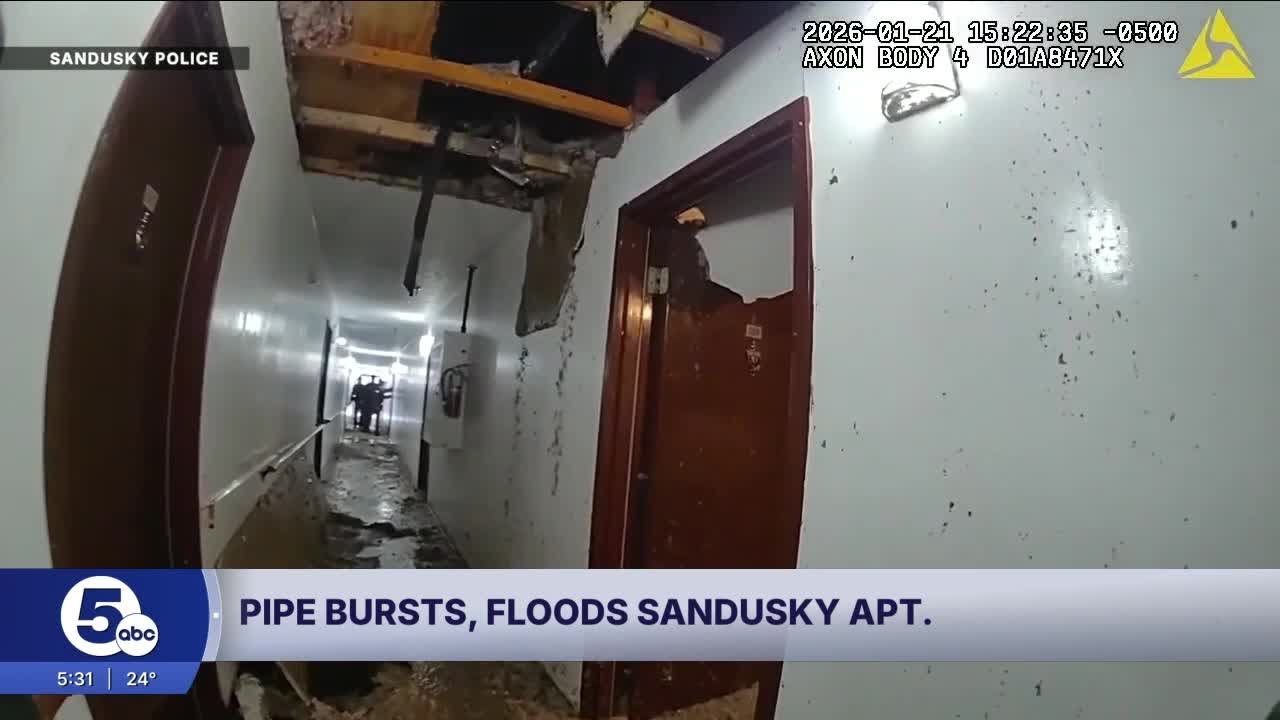 'I lost everything': Busted pipes floods apartment building in Sandusky