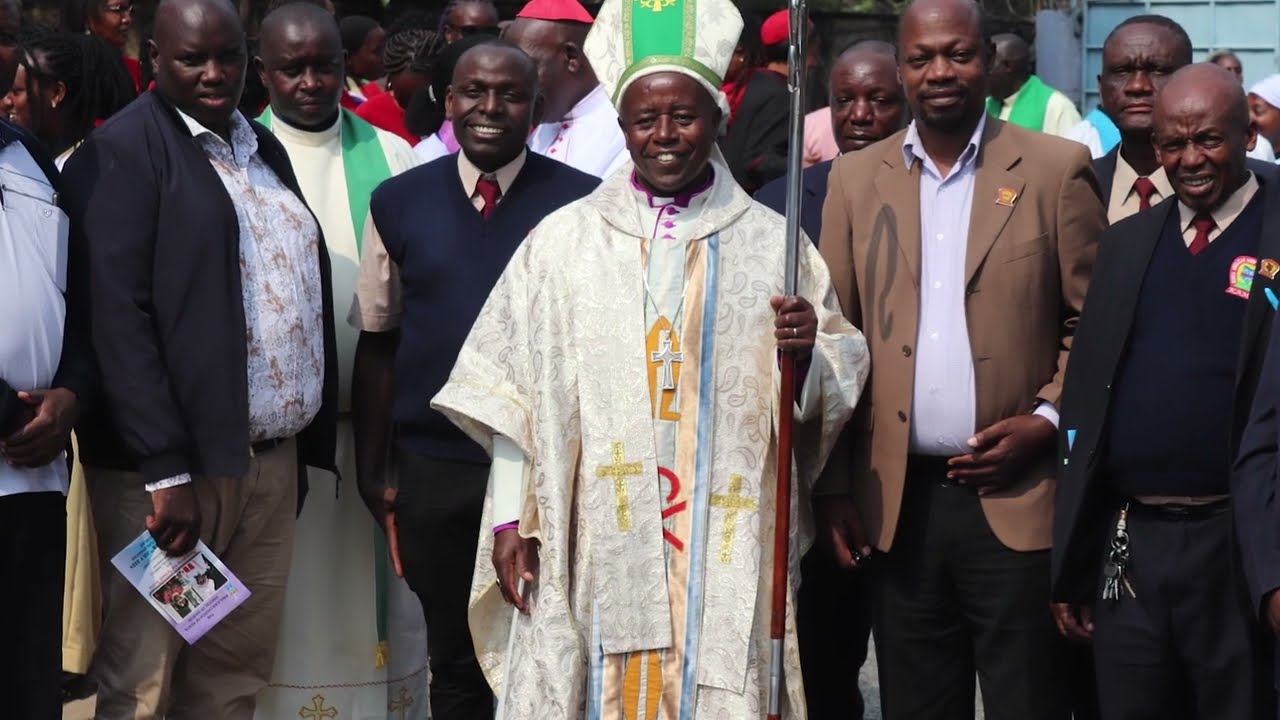 LAY CANON KARIUKI KAMA CHAIR